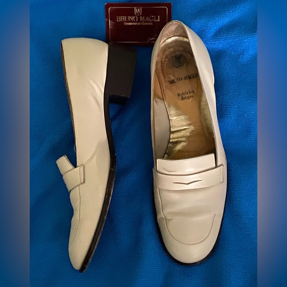 Beautiful Vintage Bruno Magli Loafer Size 9